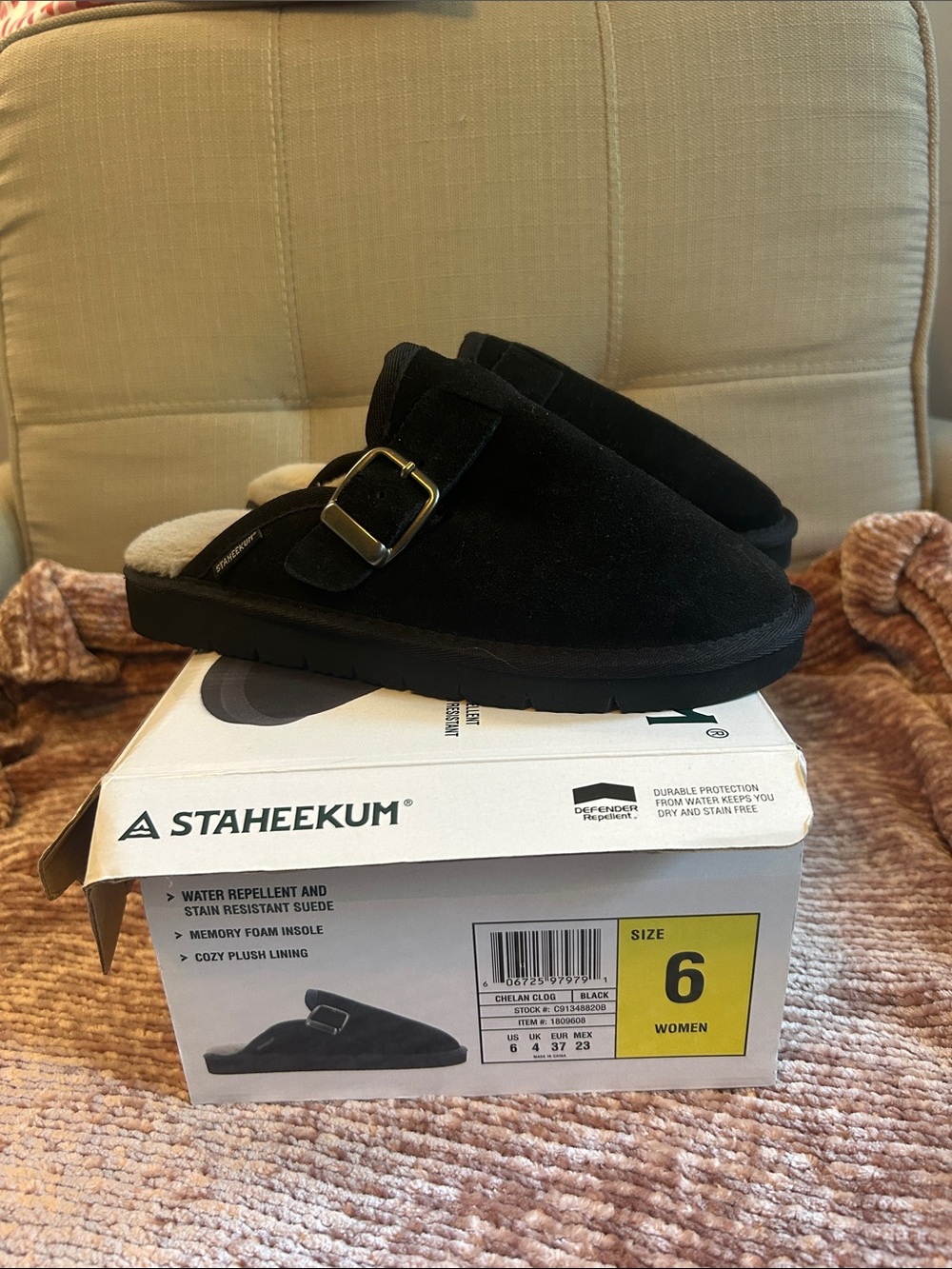 STAHEEKUM Black Suede Slide Clog Size 6